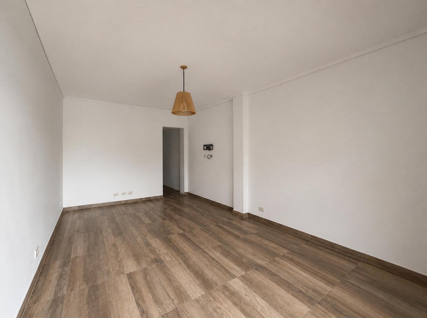 Venta Departamento 3 Amb c/ Dependencia y Cochera, Villa Devoto