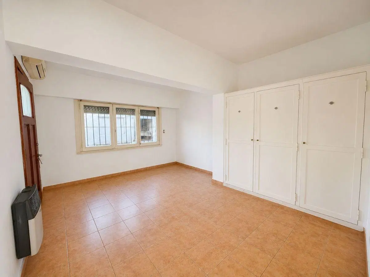 PH 3 Ambientes con Entrada Independiente y Gran Jardín Privado – San Isidro 4