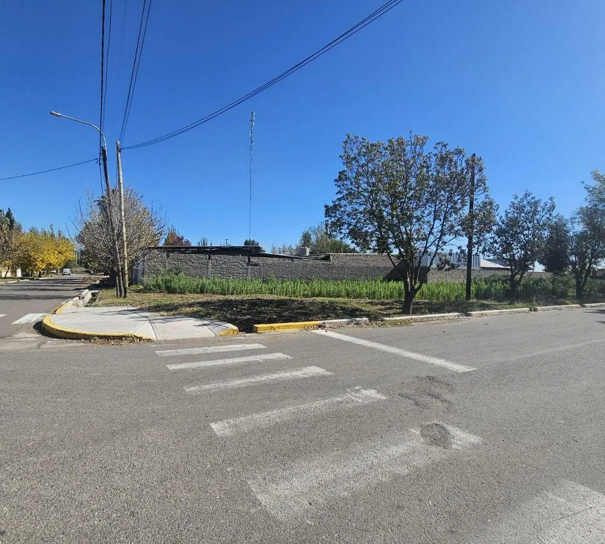 Terreno de 400 m2 en venta en Los Corralitos 3