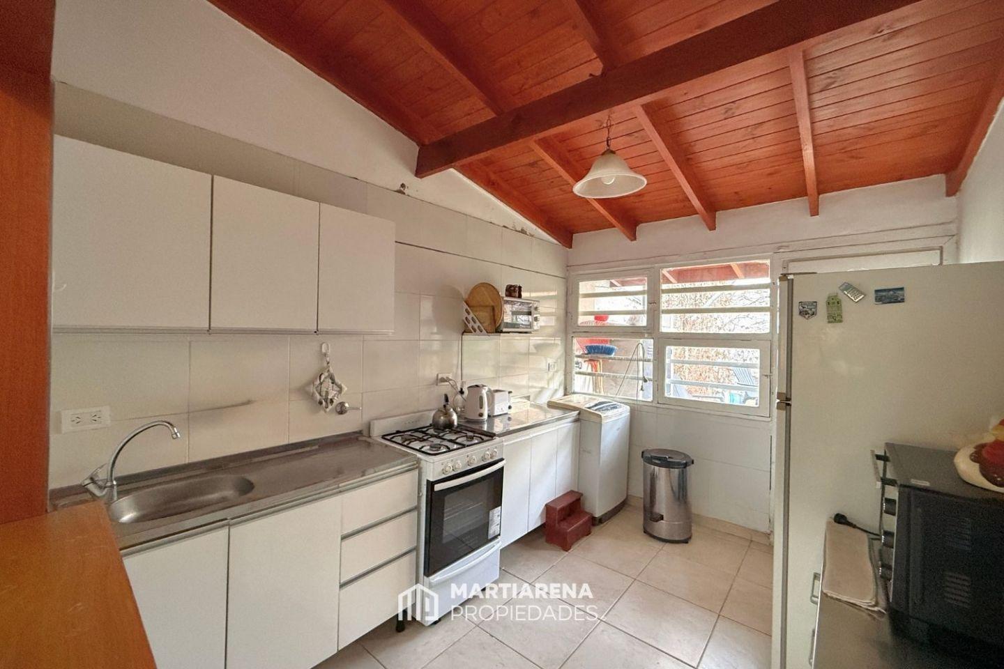 Foto de Casa 4 ambientes 0 dormitorios. | AZCUENAGA al 2800, imagen 2