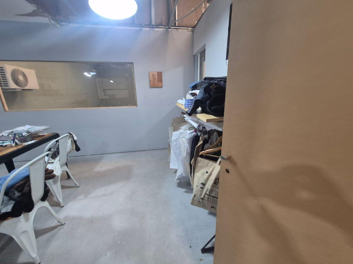 Foto de Alquiler Galpon//Deposito Bv Las Heras, imagen 4