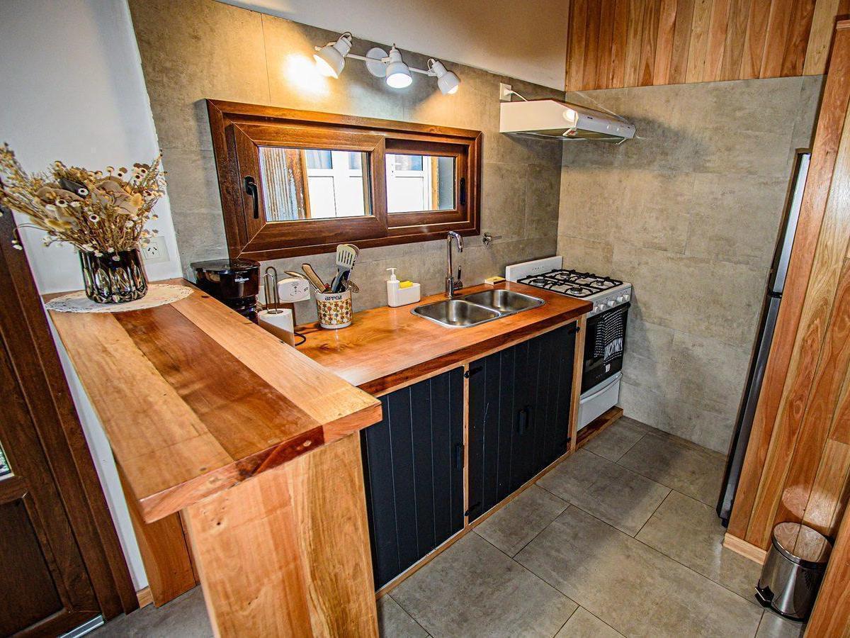 Venta Casa Tradicional + Cabaña Moderna - Zona Centro 3