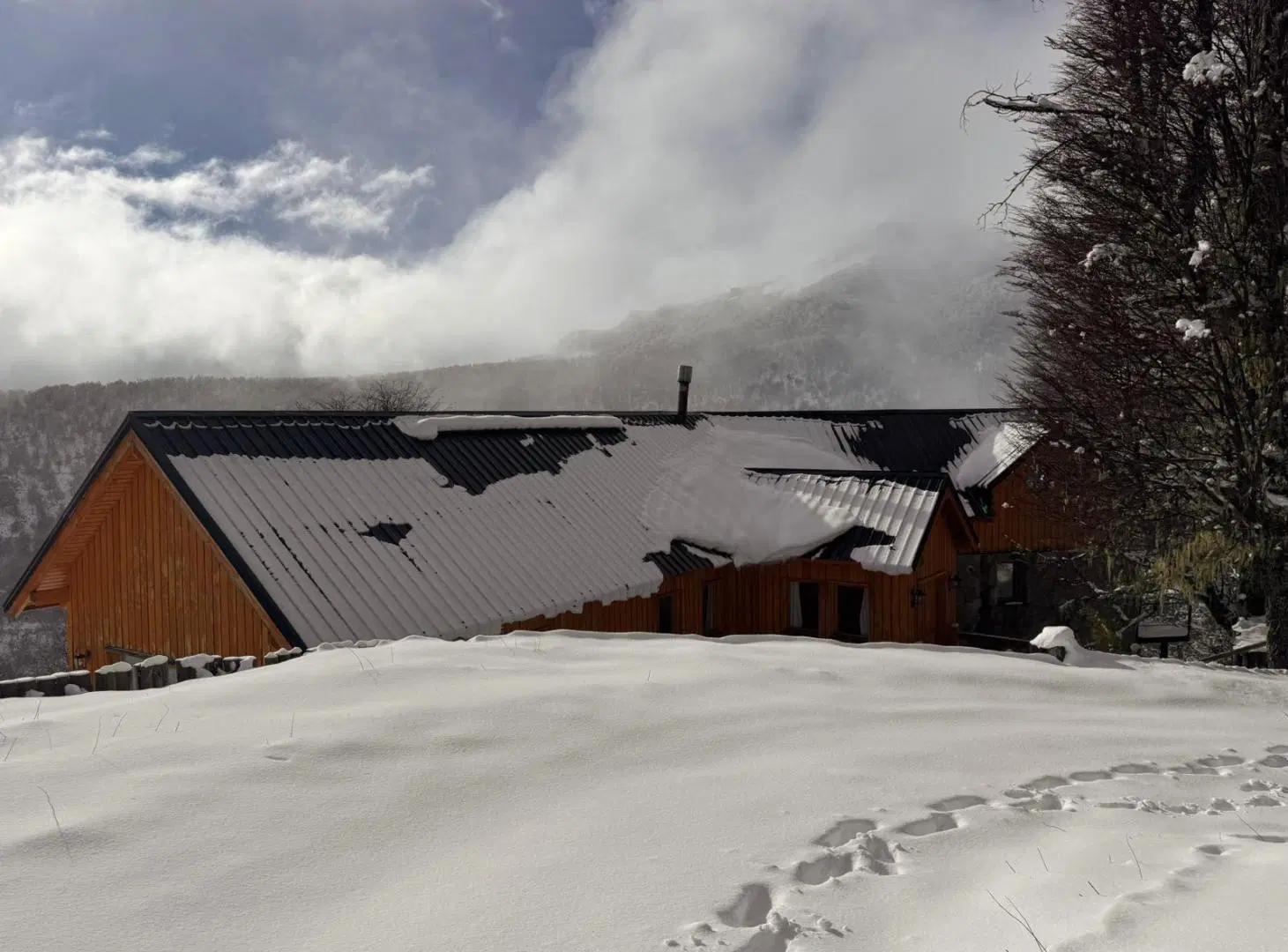 Lindísima Casa de Montaña con Vista al Lago Lacar y Volcán Lanin 3