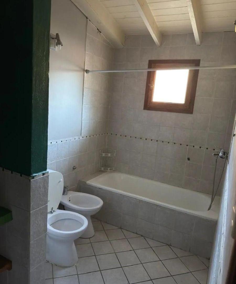 Foto de Casa En Venta En Barrio Bickel – Confort Y Ubicación Estratégica, imagen 4