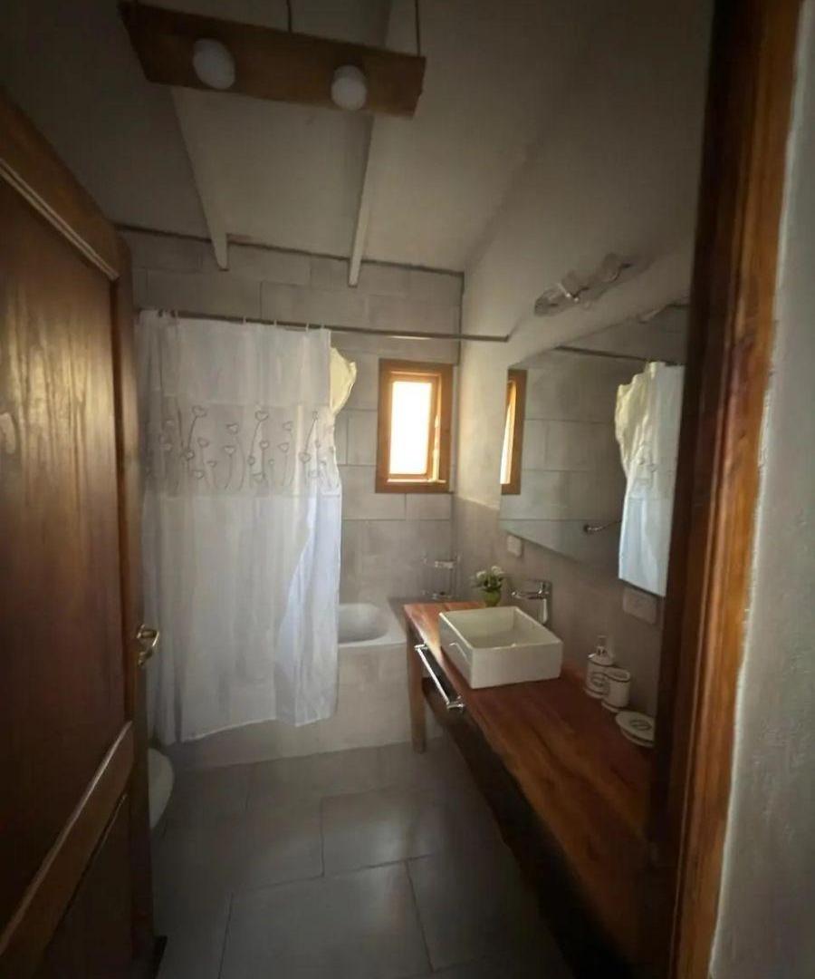 Foto de Casa En Venta En Barrio Bickel – Confort Y Ubicación Estratégica, imagen 3