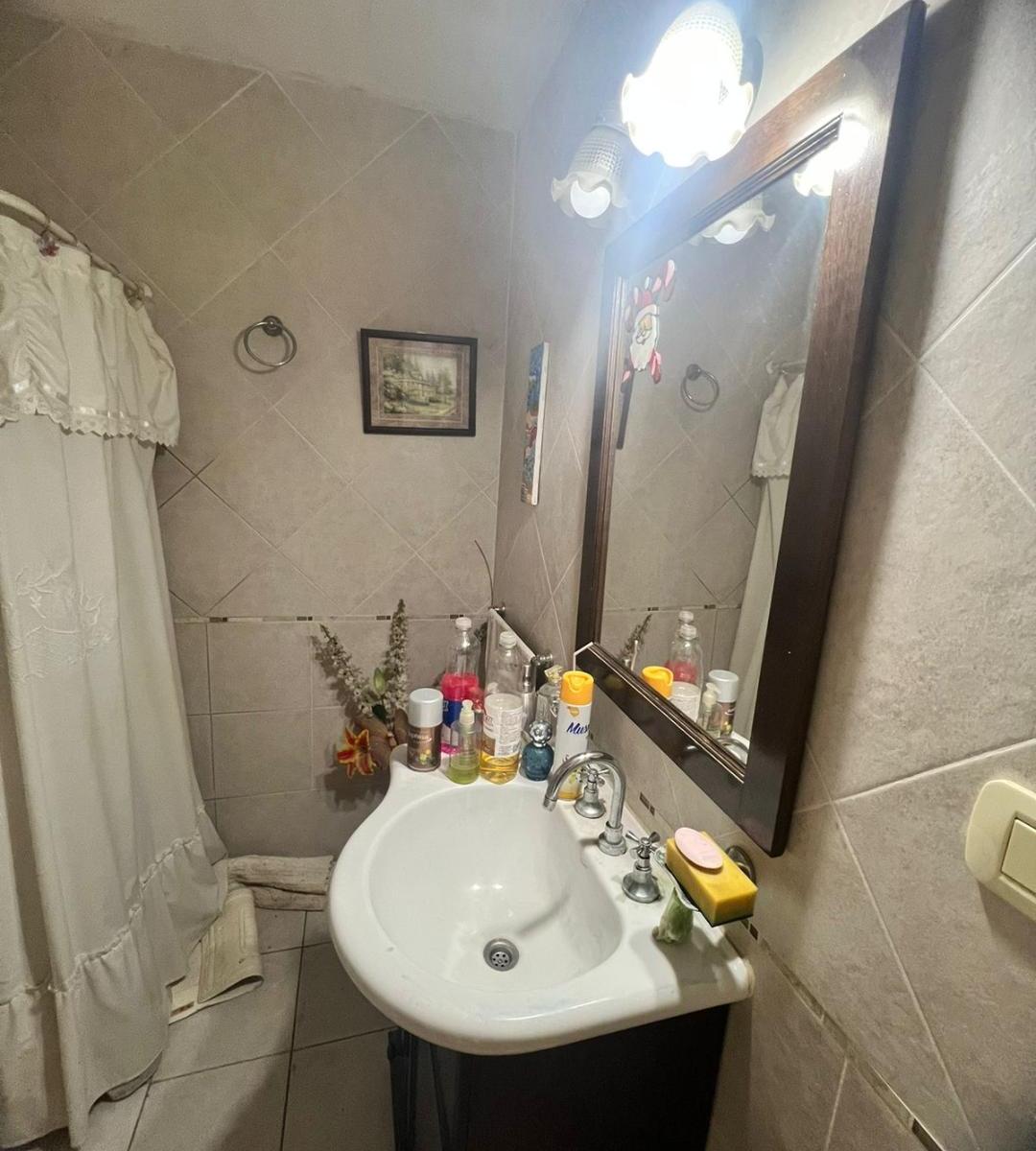 Vendo Departamento con Cochera y Baulera 5