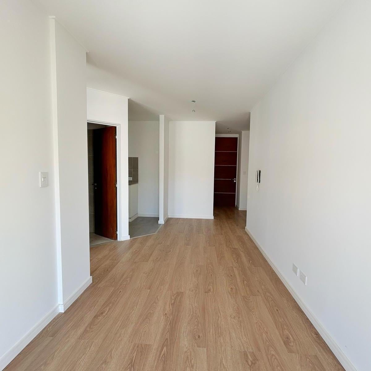 Foto de VENTA DEPARTAMENTO 1 DORMITORIO BALCON RIO, imagen 2