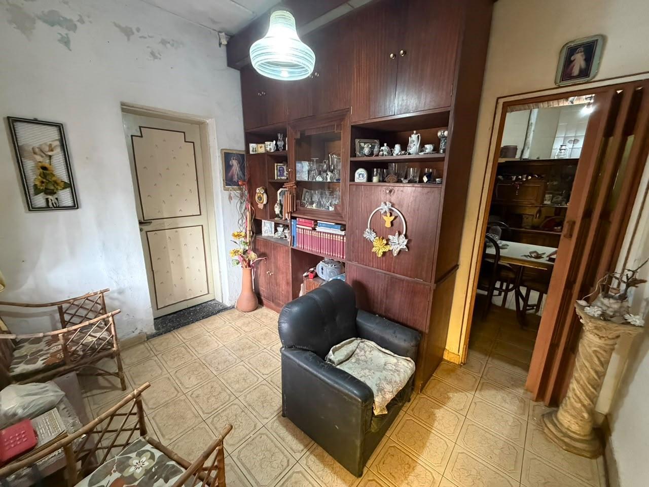 Foto de VENTA CASA 2 DORMITORIOS A RECICLAR BARRIO BELGRANO, imagen 1