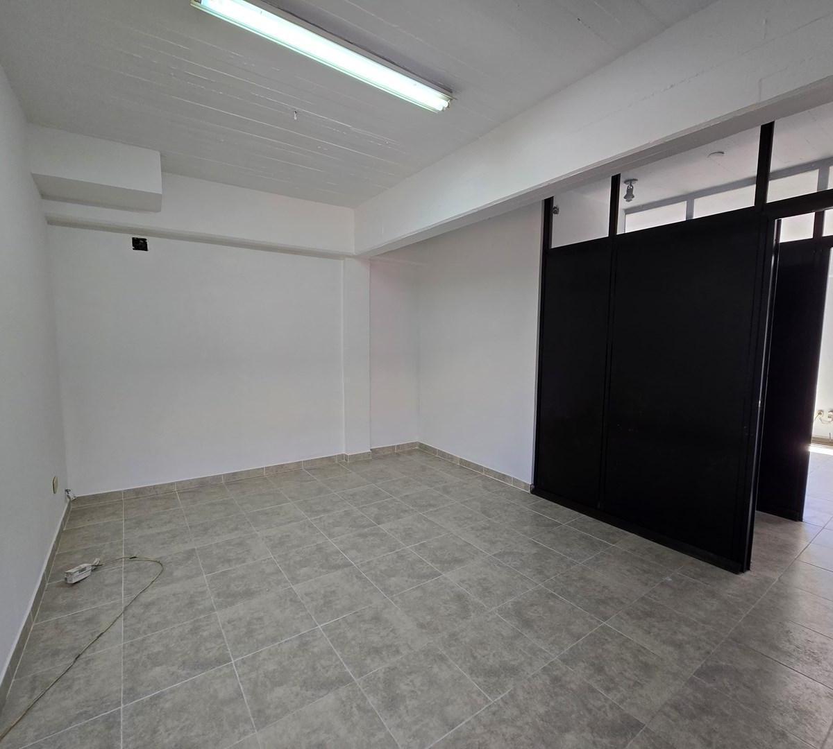 Foto de Oficina y locales en Alquiler en Pilar, G.B.A. Zona Norte, Argentina, imagen 3