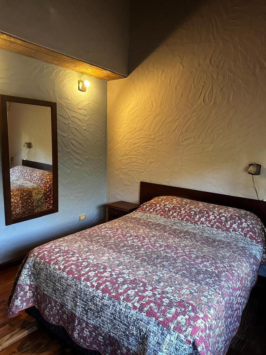 Venta de Casa en Barrio del Club Gimnasia y Esgrima, Pueblo Esther 2