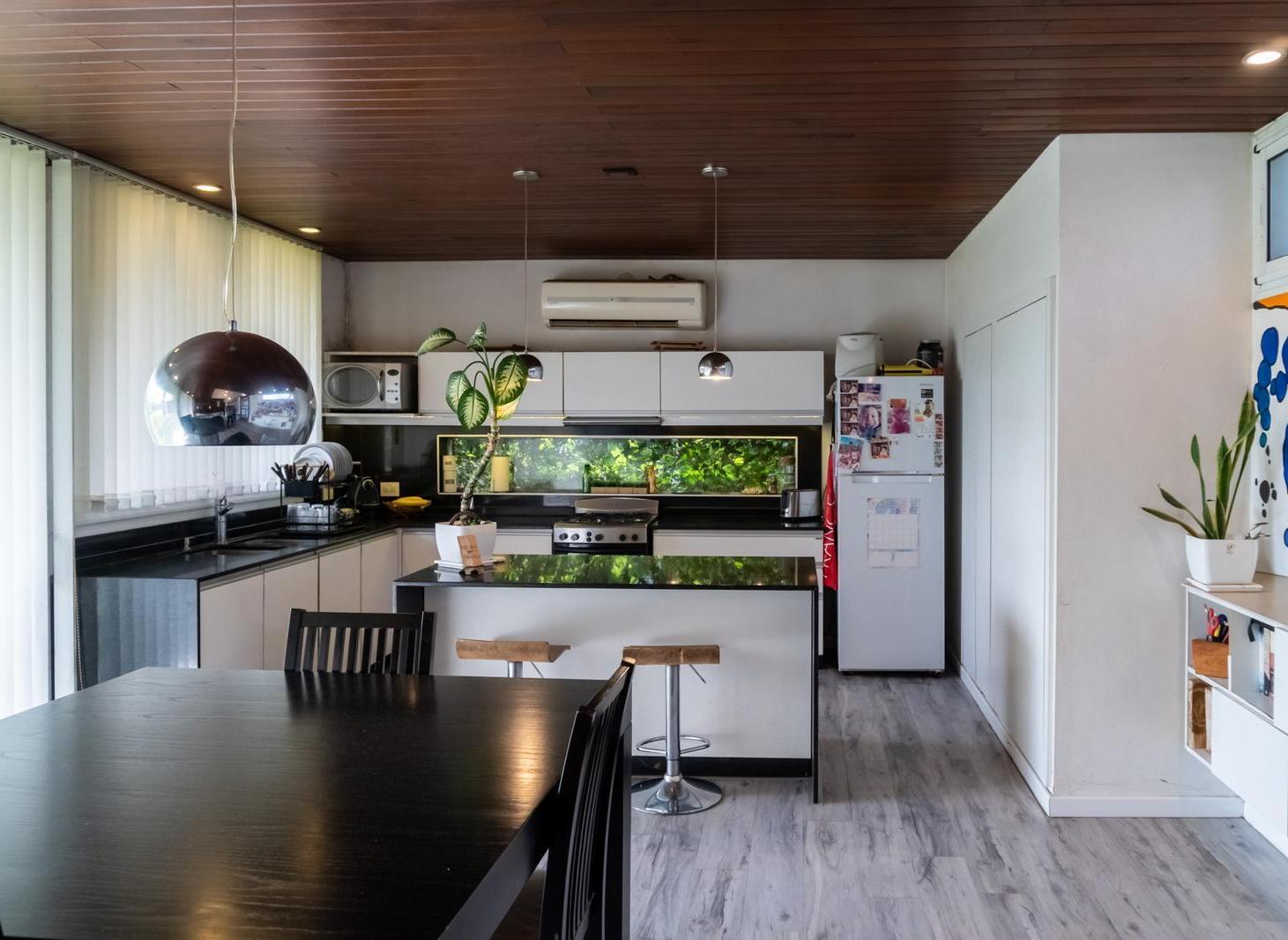 Casa 3 dormitorios en Miraflores, Funes Hills