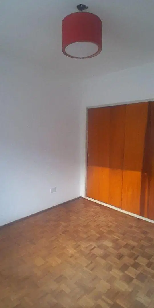 Departamento lateral muy luminoso 3