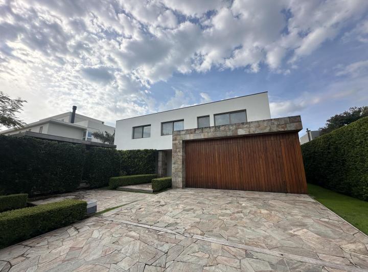 Casa en El Golf, Nordelta 4