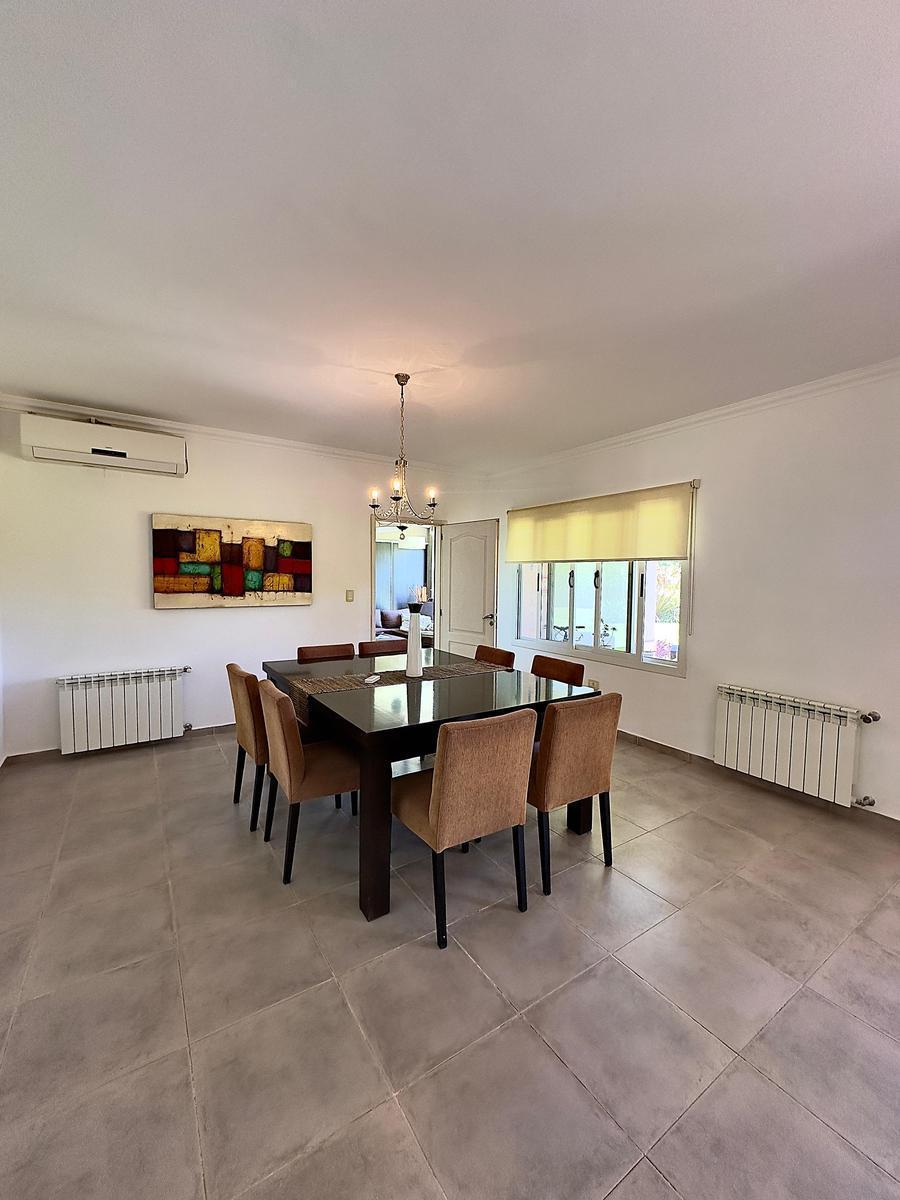 Venta Casa en Chacras de La Villa 2
