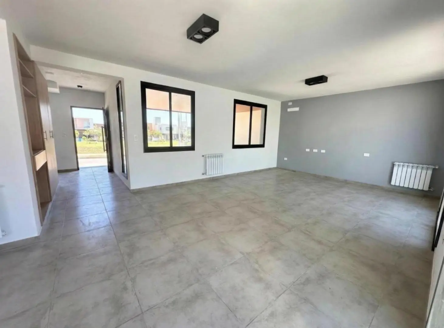 ¡Tu Nuevo Hogar en Docta! Casa de Dos Plantas con Gran Patio 5
