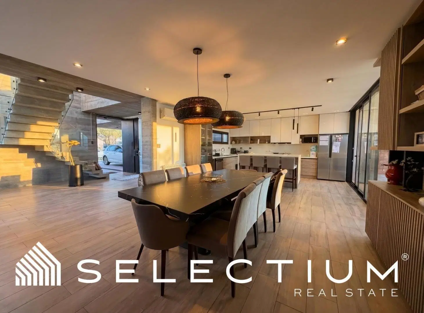 Espectacular Casa de Categoría en Siete Soles | 600 m² | Master Suite | Balcones | Pileta | Quincho 4