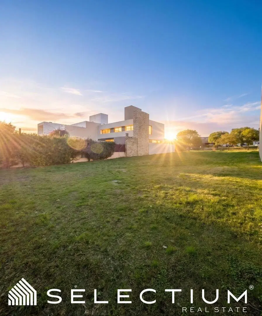 Excelente lote de 600 m² en Santina Norte con frente a espacio verde y seguridad 24 hs 3