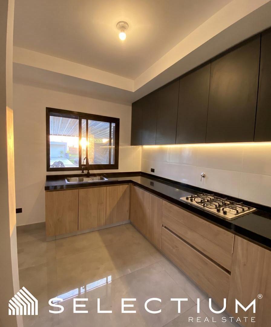 Foto de Casa a estrenar en Siete Soles | 250 m² terreno, 170 m² cubiertos, 3 dorm, suite y 2 cocheras, imagen 1