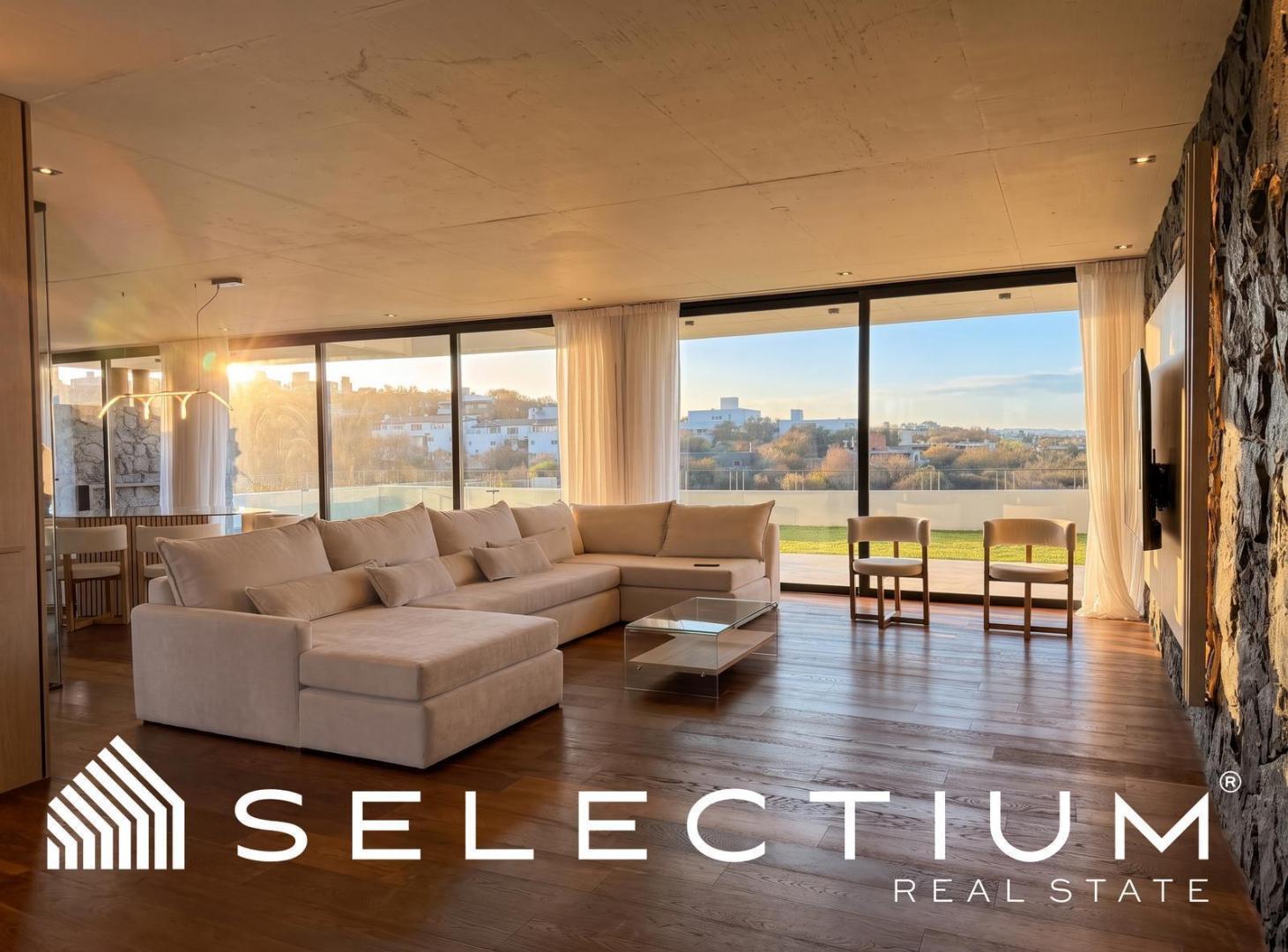 Foto de Casa de Diseño a Estrenar en La Pankana | 1100 m² | Piscina y Quincho, imagen 3