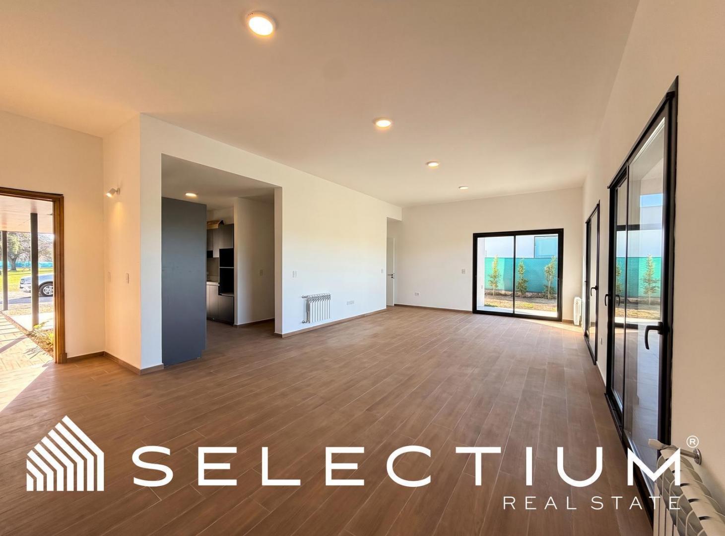 Foto de Casa a Estrenar en Siete Soles | 3 Dormitorios | 240 m² sobre Lote de, imagen 2