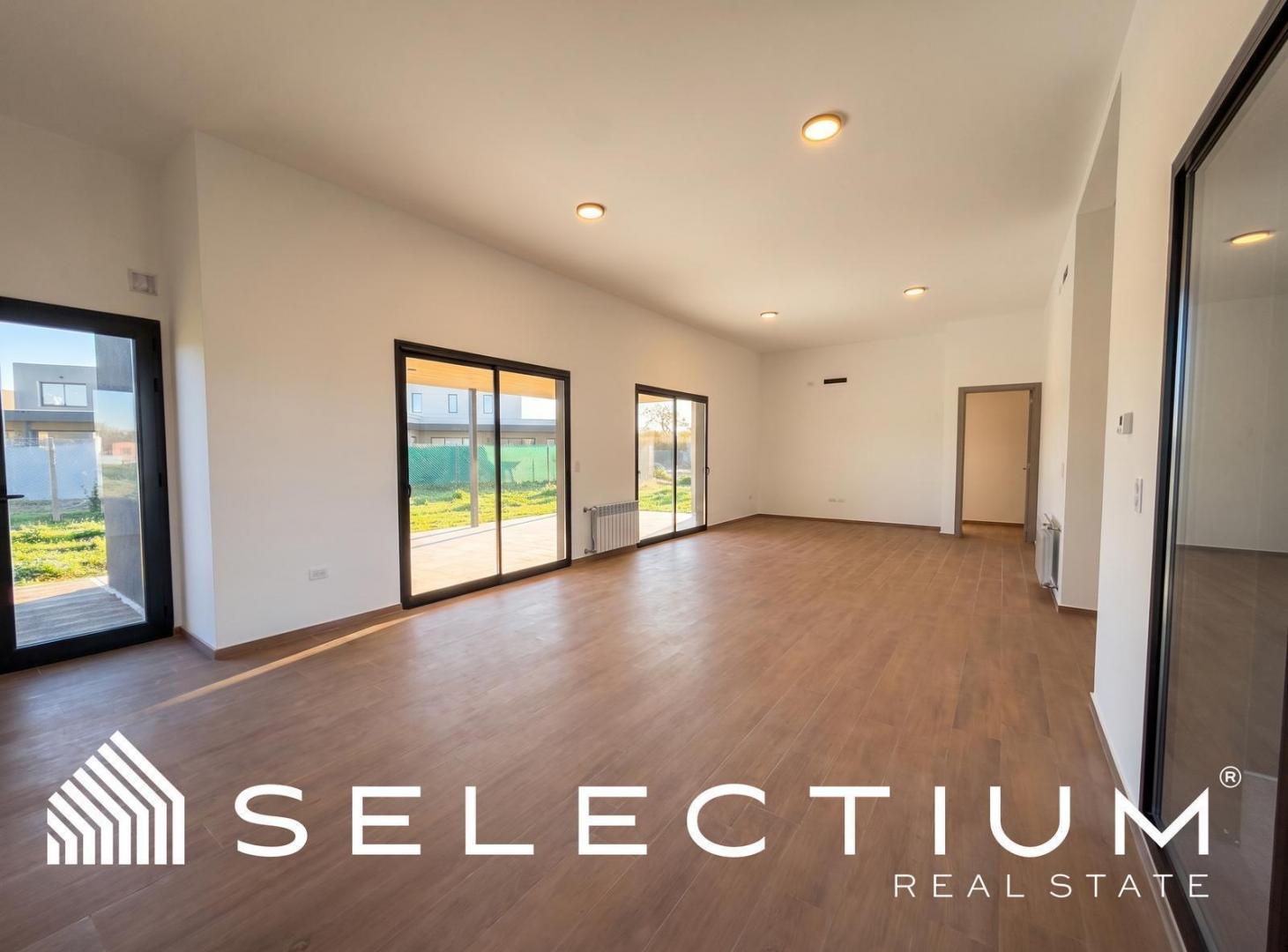 Foto de Casa a Estrenar en Siete Soles | 3 Dormitorios, 240 m² y Lote de 670 m², imagen 2
