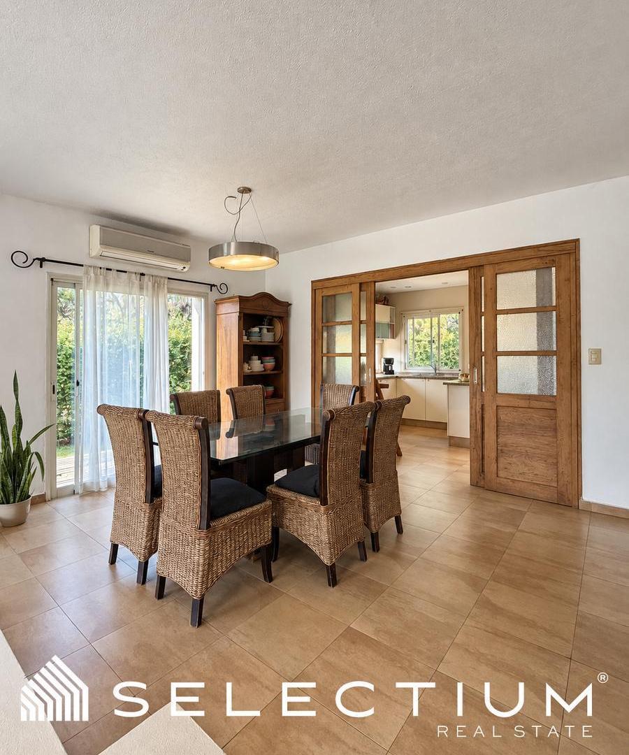 Foto de Casa en Chacras de la Villa | 1.164 m² | Master Suite, Playroom, Pileta, imagen 1