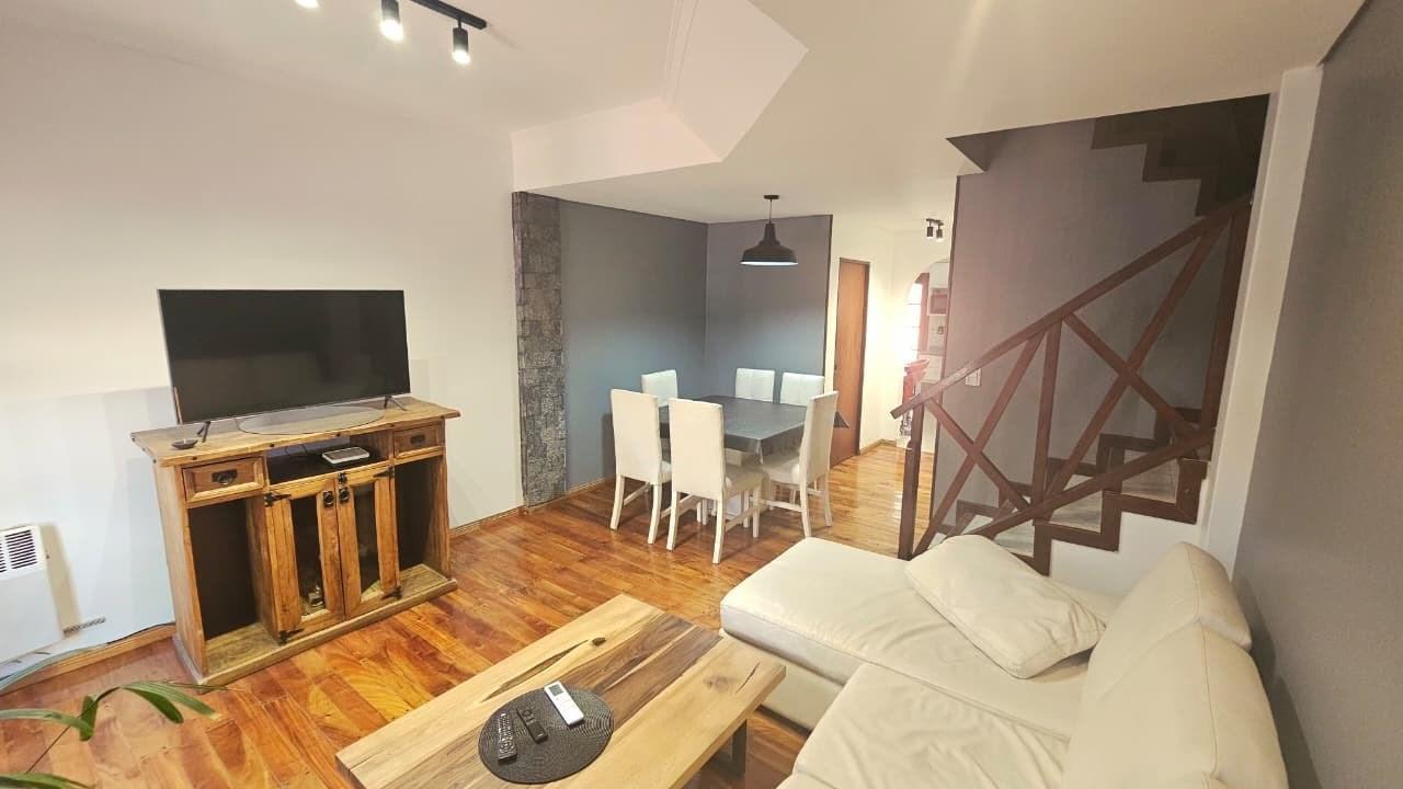 VENTA TRIPLEX 4 AMBIENTES PATIO COCHERA Villa Sarmiento