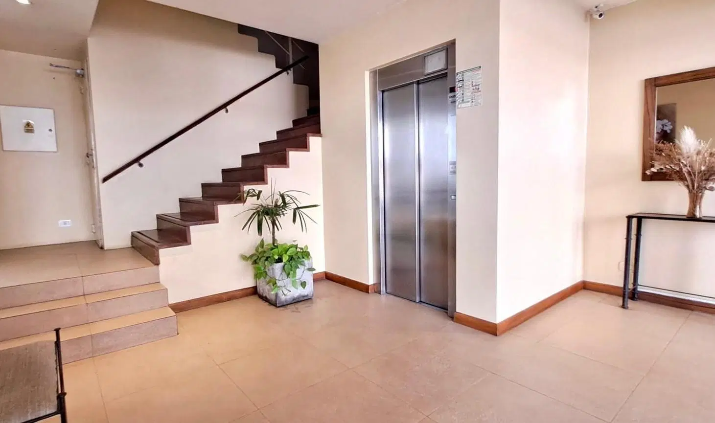 Departamento semipiso de 3 ambientes con cochera y baulera en Venta ubicado en Belgrano, Capital Fed 2