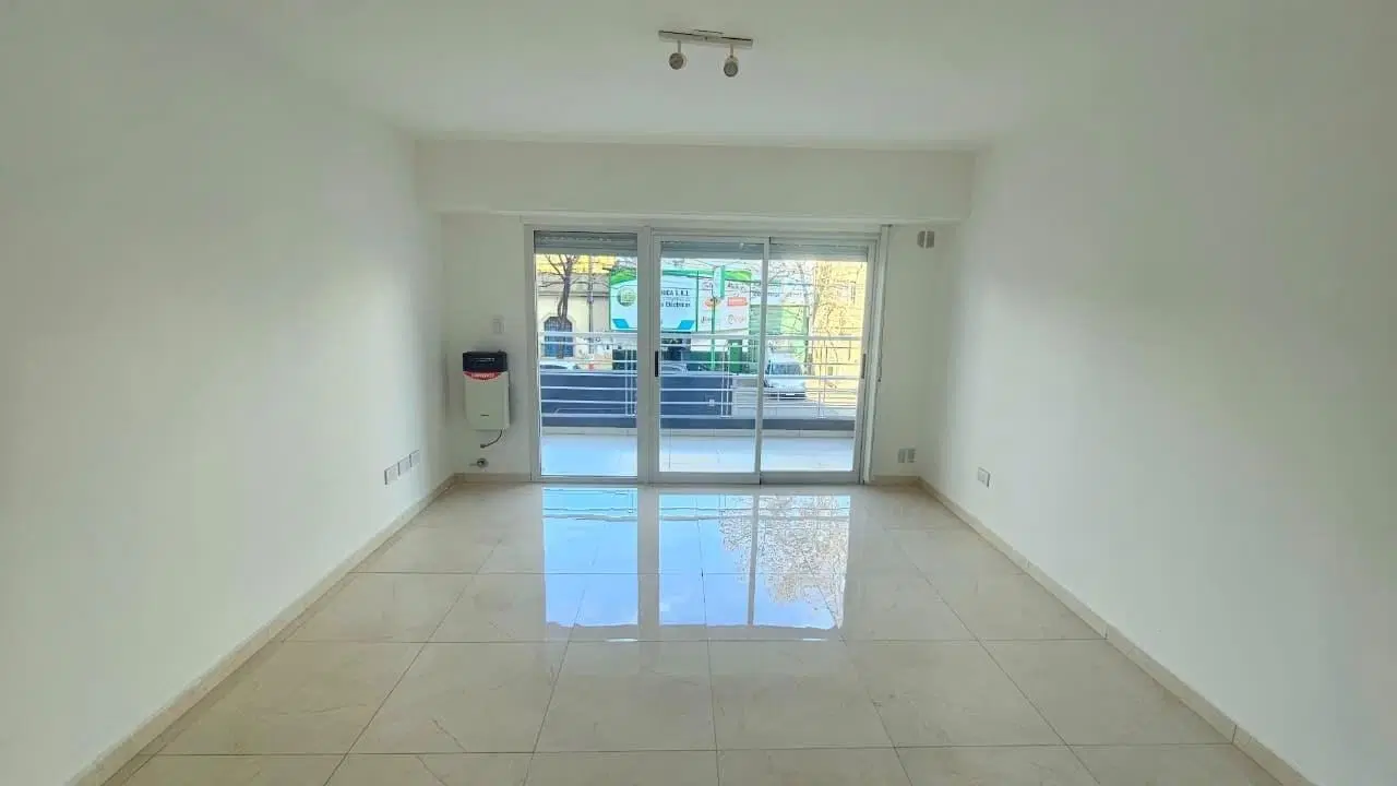 Departamento  monoambiente con balcón al frente en Alquiler en Morón, G.B.A. Zona Oeste, Argentina 8