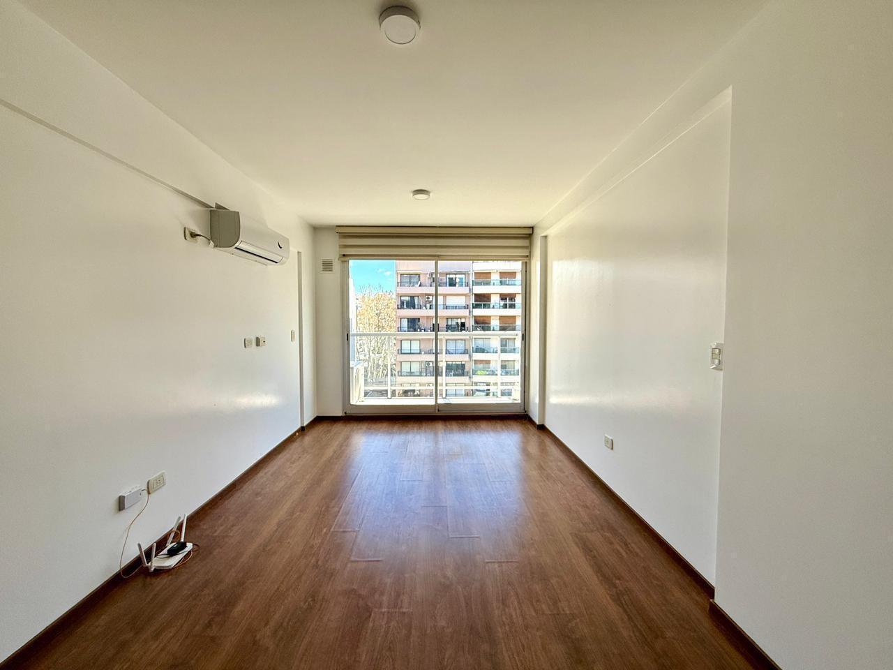 Foto de Departamento 2 ambientes con balcón en Alquiler en Villa Urquiza, imagen 3