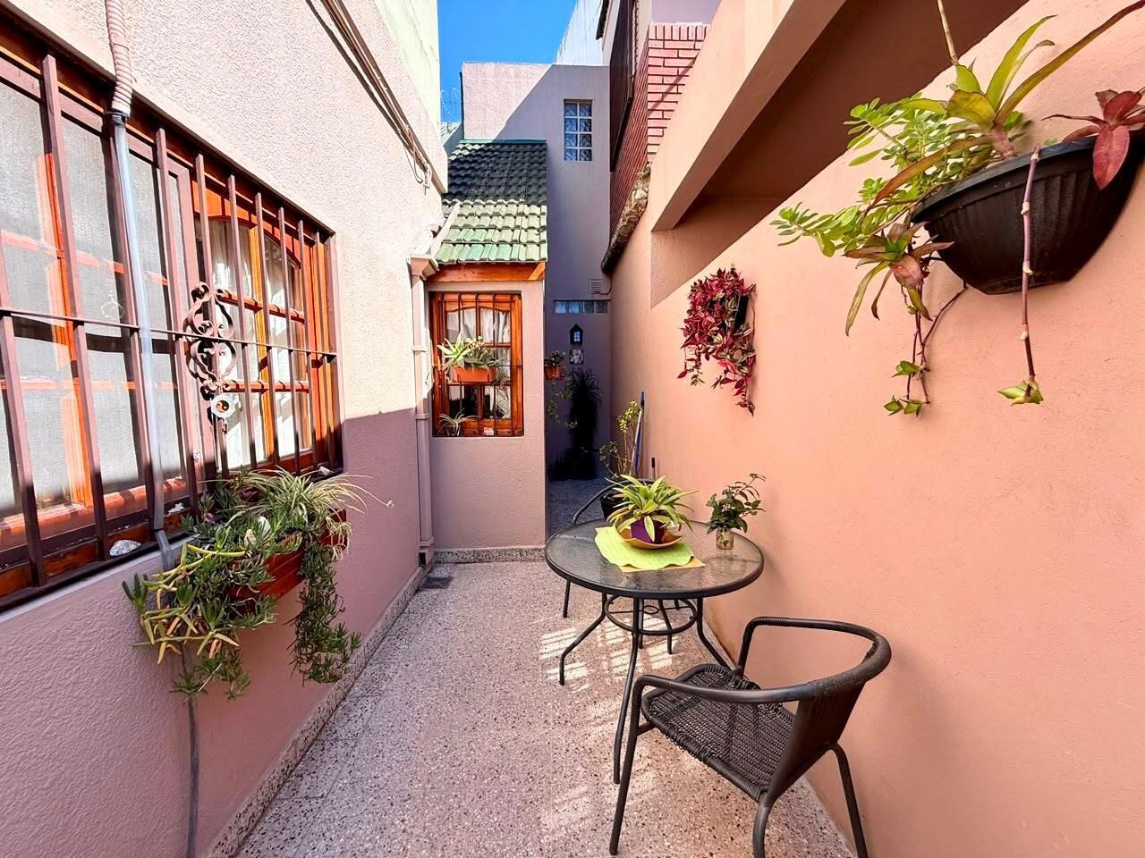 Foto de Departamento PH 3 ambientes con patio y terraza en Venta en Ciudadela, imagen 2