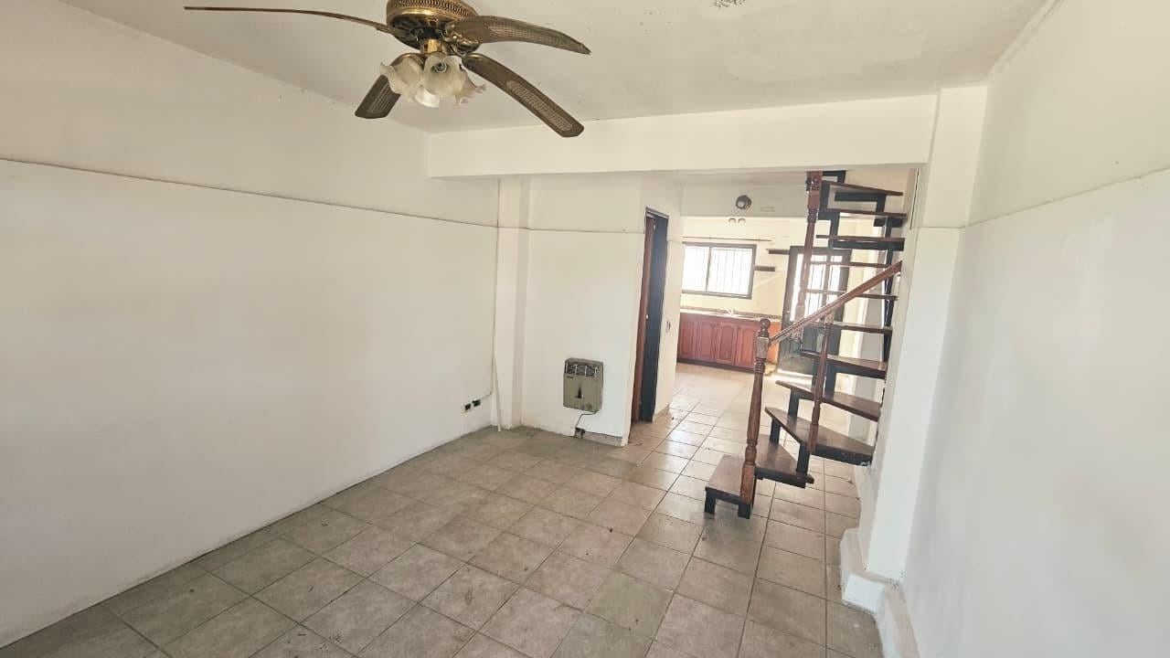 Foto de CASA DUPLEX 3 AMBIENTES CON PATIO EXCELENTE UBICACIÓN en Venta en El, imagen 4
