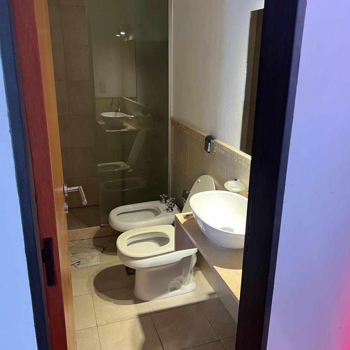 Gran Oportunidad Casa 4 Dorm Barrio Marquez de Sobremonte Refaccionada 4