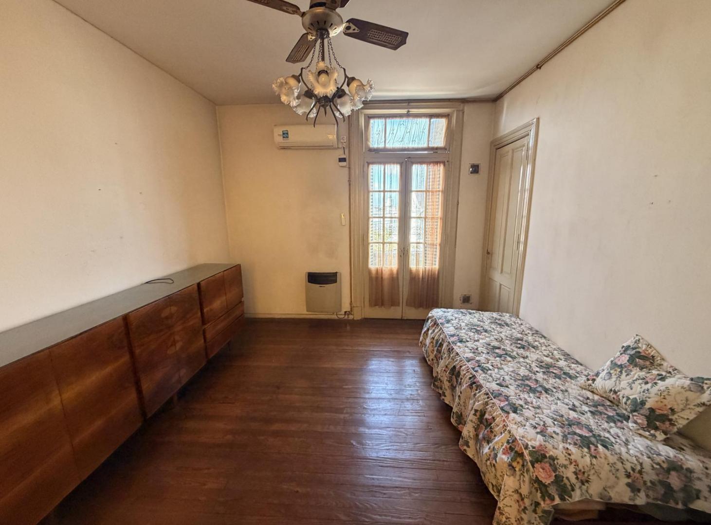 Foto de PH - Venta - 3 Ambientes - Terraza - Parque Avellaneda, imagen 1