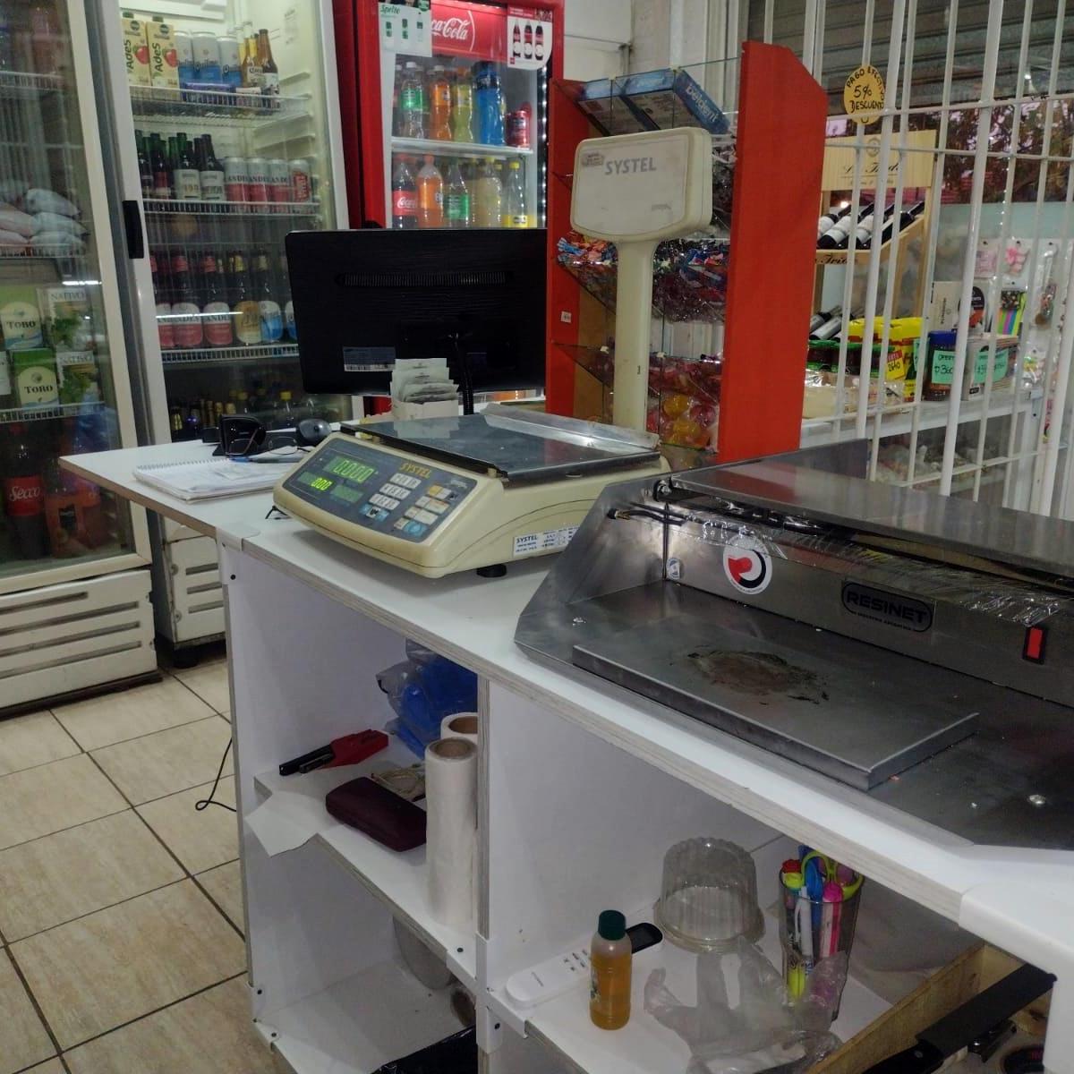 Venta Fondo de Comercio Fiambrería / Almacén 4