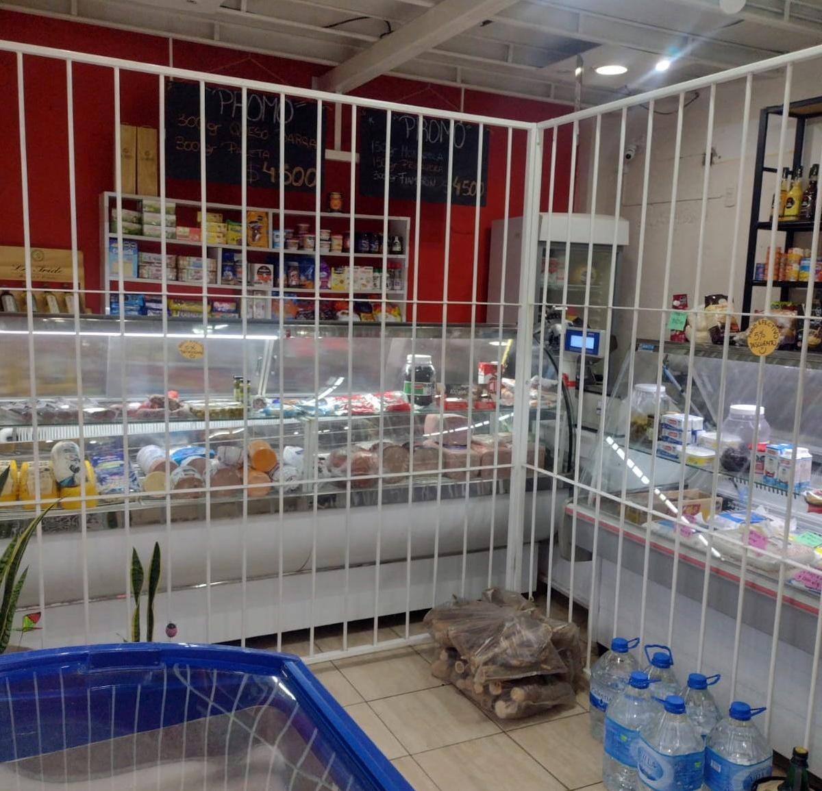 Venta Fondo de Comercio Fiambrería / Almacén 2