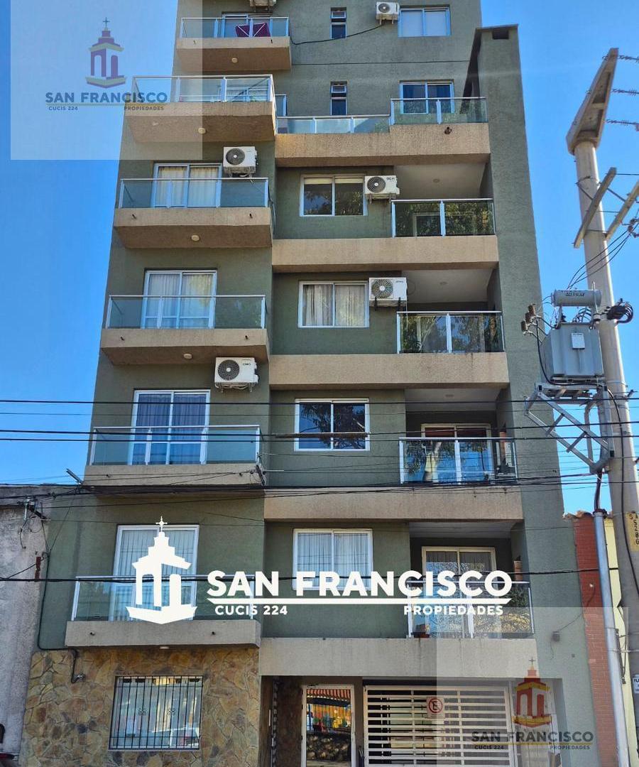 Foto de Departamento en Venta | 12 de Octubre 884, Zona Monumento 20 de Febrero, imagen 1