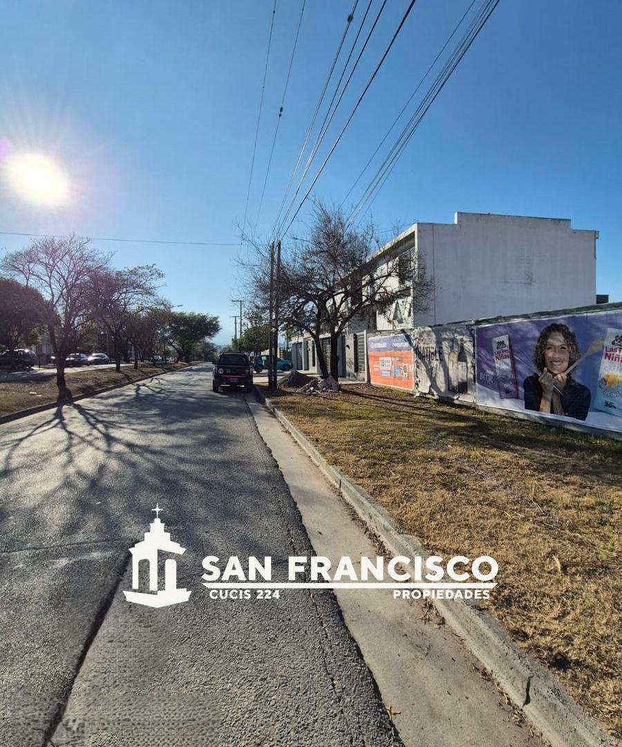 Foto de Terreno en Venta | Grand Bourg, sobre Av. Principal Gral. Savio, imagen 5
