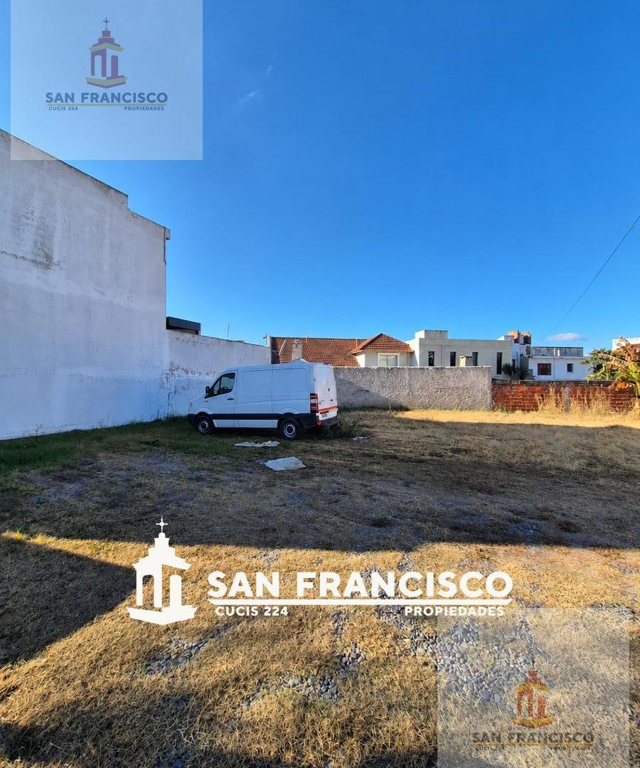 Foto de Terreno en Venta | Grand Bourg, sobre Av. Principal Gral. Savio, imagen 2