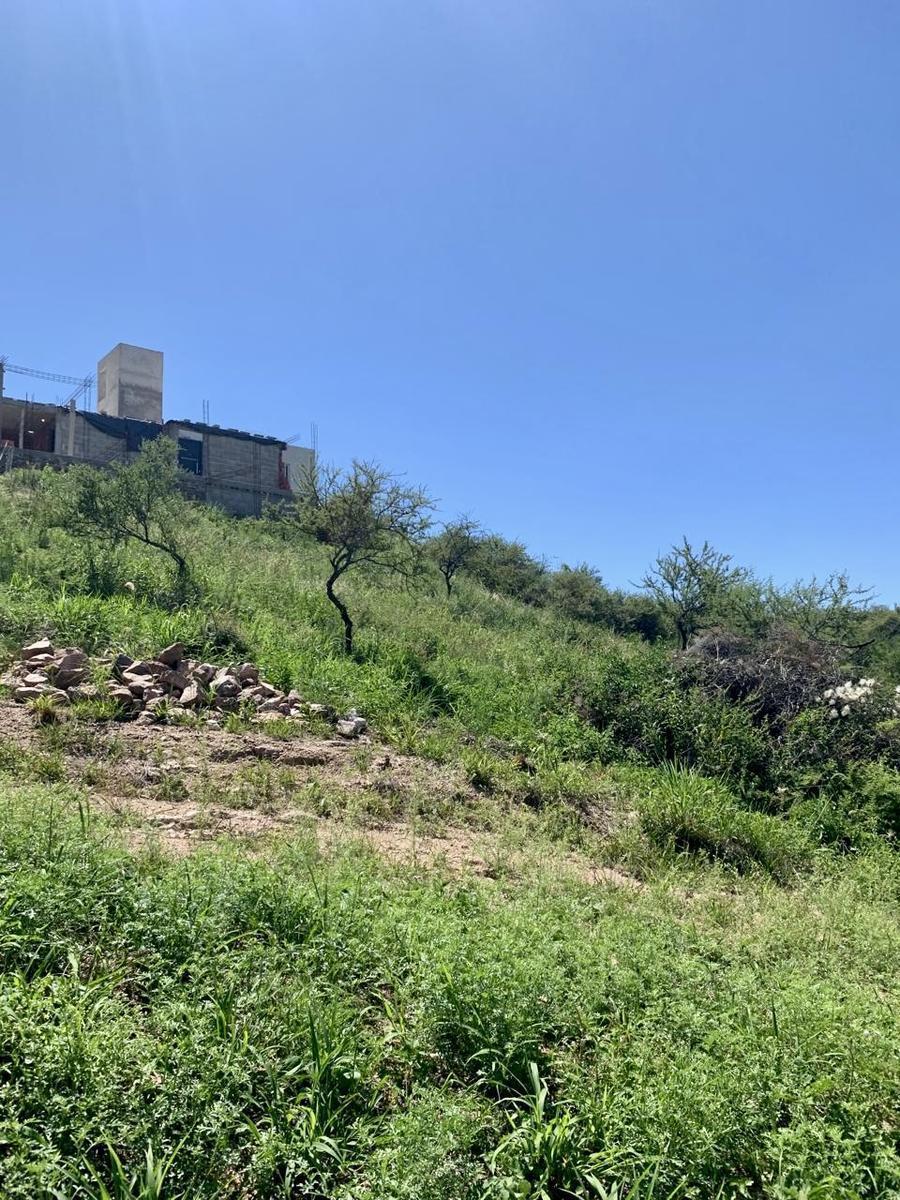 Terreno en Villa Parque Siquiman 5