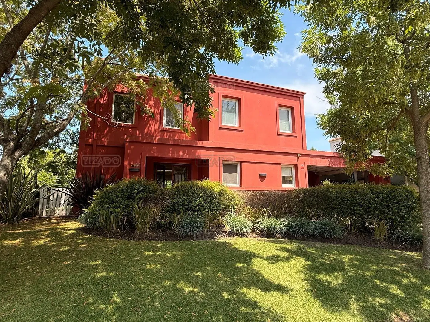 Casa 4 amb en venta en Los Jazmines Pilar del Este 2
