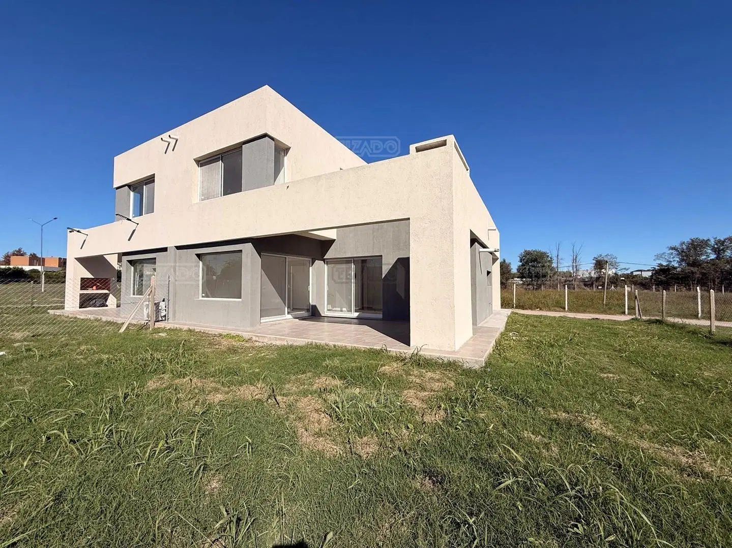Casa en Venta en Casas de Santa Guadalupe, Casas del Este, Pilar del Este 5