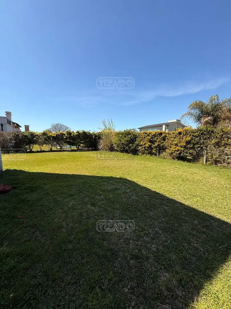 Casa en Venta en Los Jazmines Pilar del Este 4 Dormitorios Apto Crédito 8