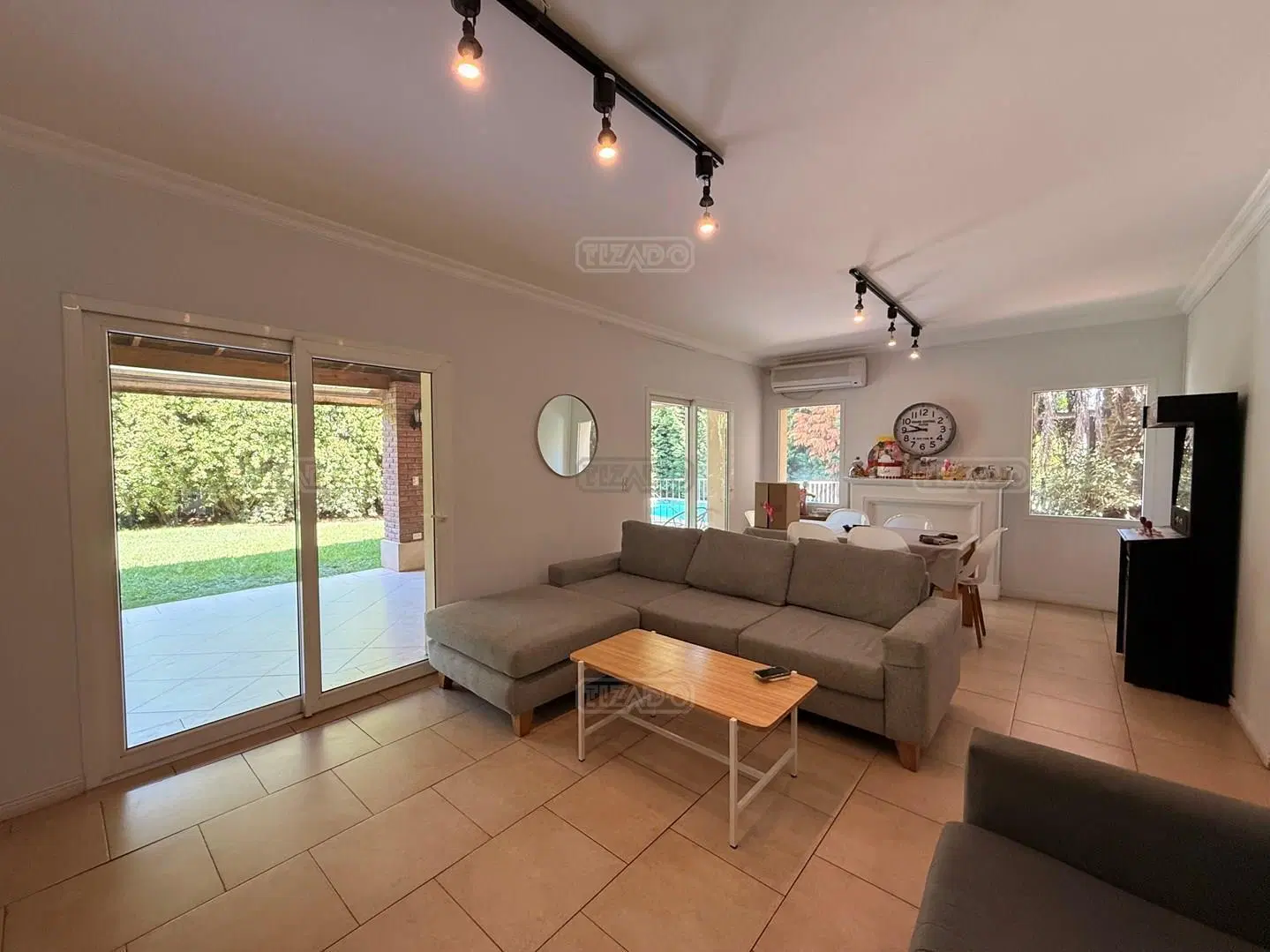 Casa en Venta en Los Jazmines, Pilar del Este, Pilar 3