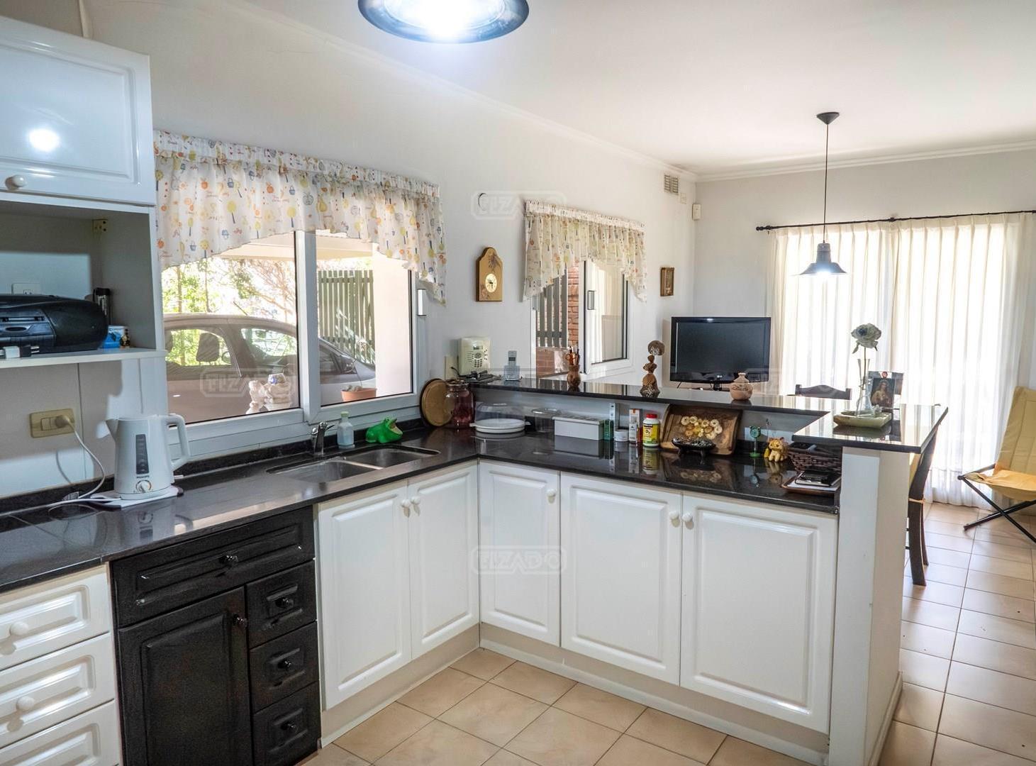 Foto de Casa en Venta Los Jazmines Pilar del Este con Pileta Apto Crédito, imagen 5
