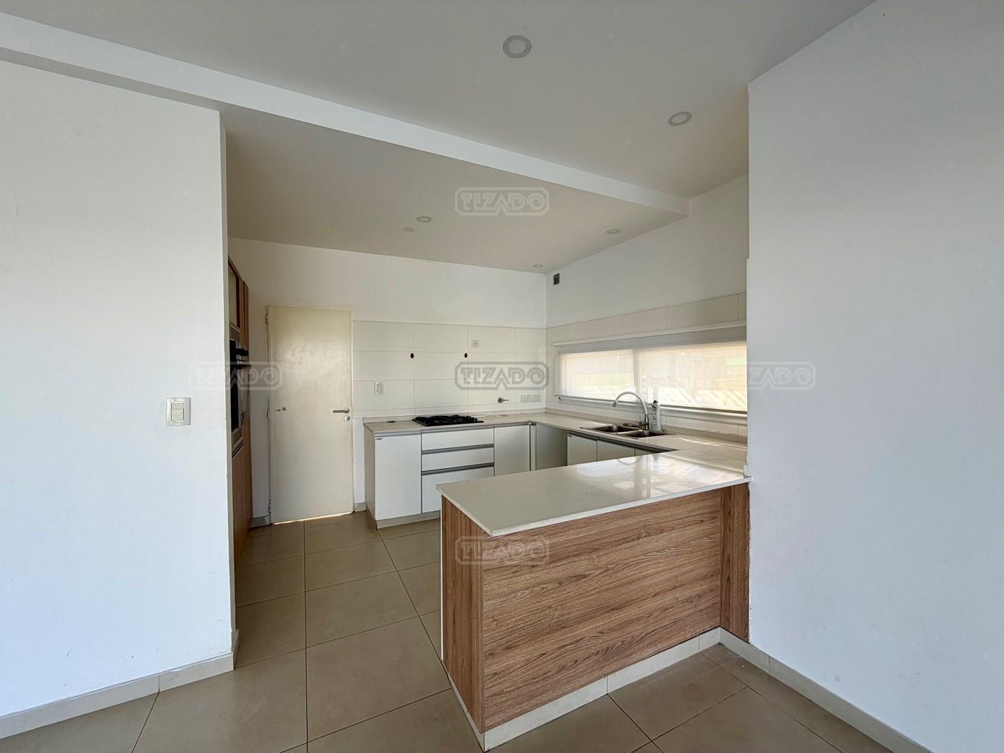 Foto de Casa en Alquiler en Santa Lucia, Pilar del Este, Pilar, imagen 3