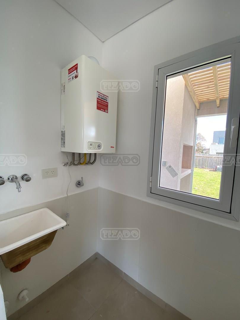 Foto de Casa en Alquiler ubicado en Casas de Santa Guadalupe, Casas del Este, imagen 1