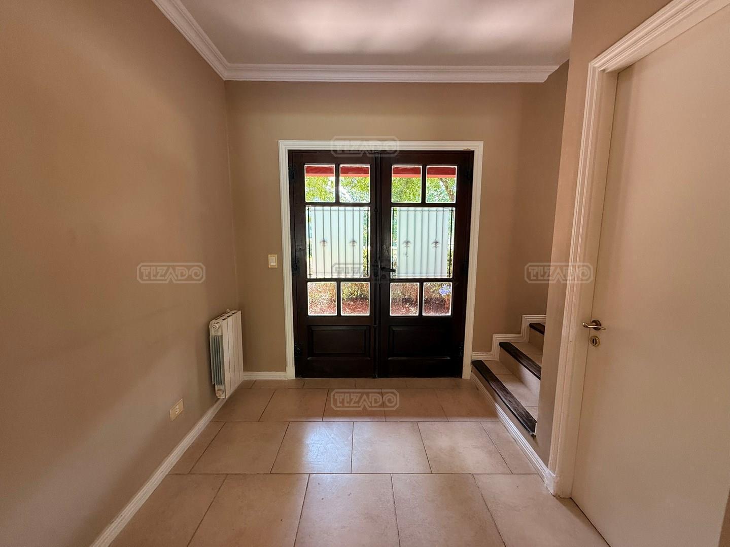 Foto de Casa 4 amb en venta en Los Jazmines Pilar del Este, imagen 2