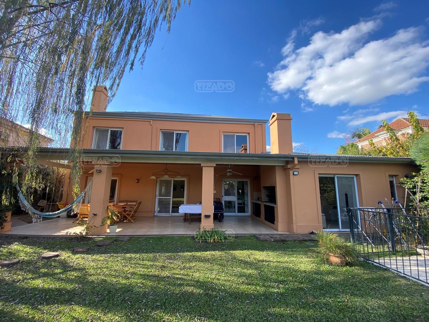 Foto de Casa 4 dorm con pileta en Los Jazmines Pilar del Este, imagen 1