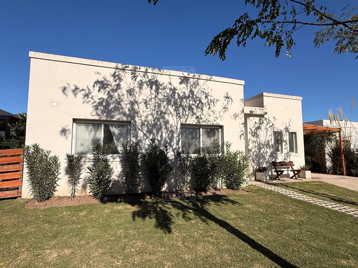 Foto de Casa en Venta en San Ramón, Pilar del Este, Pilar, imagen 1
